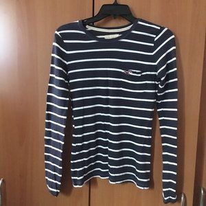 [Teen's/Girl's] Hollister Long-Sleeved Shirt